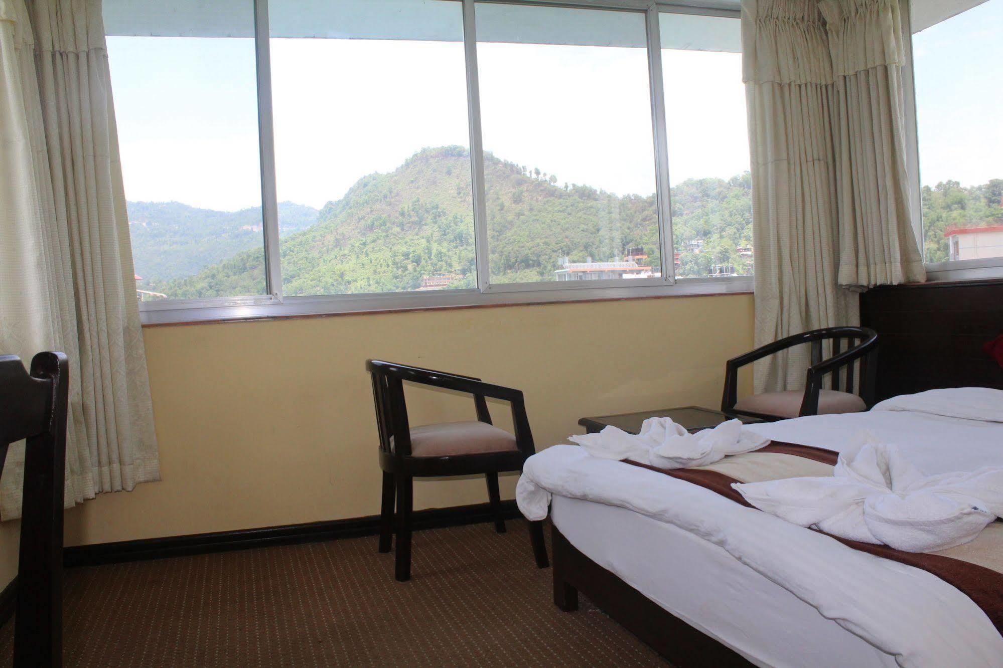 Hotel Lake Star โพคารา ภายนอก รูปภาพ